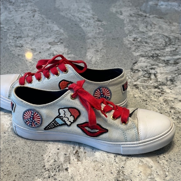 Gigi Hadid White Sneakers with Red Laces and Patches - Picture 6 of 9